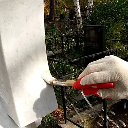 Очистка и защита памятников из мрамора